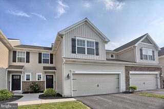 1681 HARALSON DR, Mechanicsburg, PA 17055
