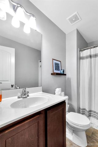 155 Williamsburg Lane, Troy, MO 63379