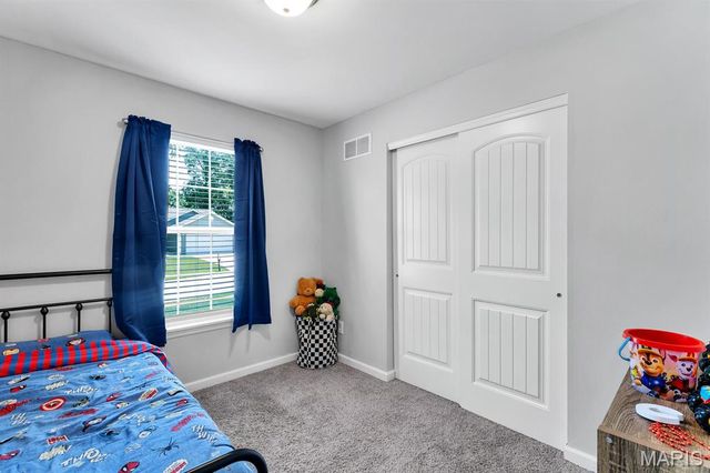 155 Williamsburg Lane, Troy, MO 63379