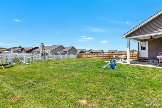 155 Williamsburg Lane, Troy, MO 63379