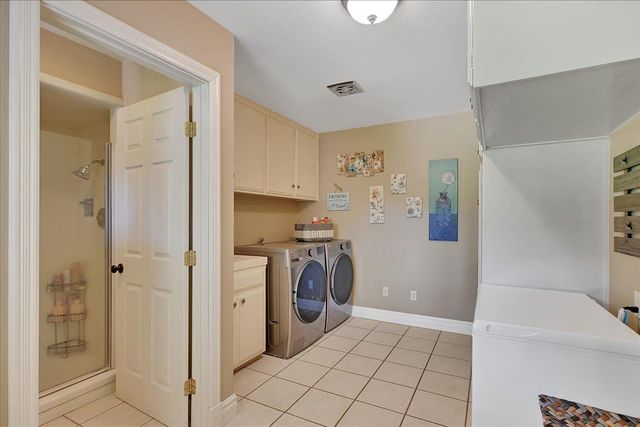 1885 Sycamore St, Gridley, CA 95948