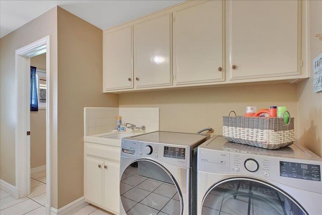 1885 Sycamore St, Gridley, CA 95948