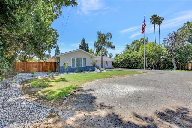 1885 Sycamore St, Gridley, CA 95948