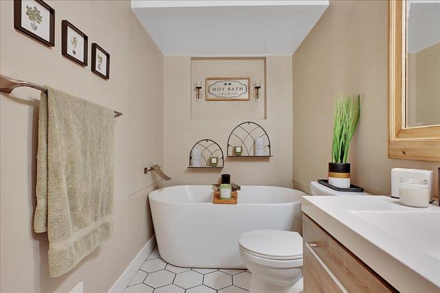 1885 Sycamore St, Gridley, CA 95948