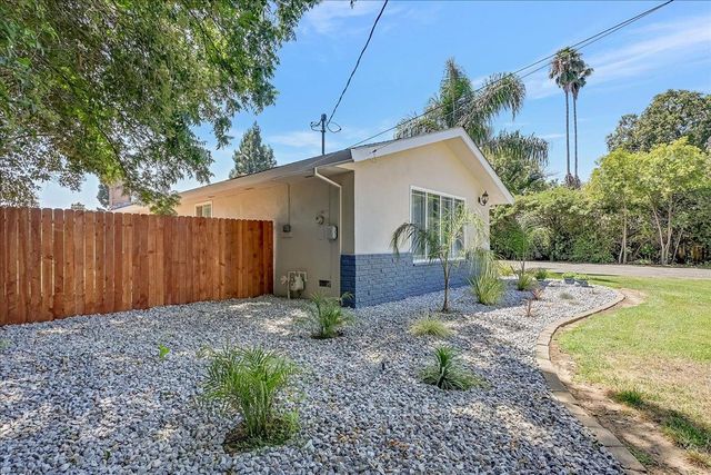 1885 Sycamore St, Gridley, CA 95948