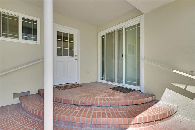 1885 Sycamore St, Gridley, CA 95948