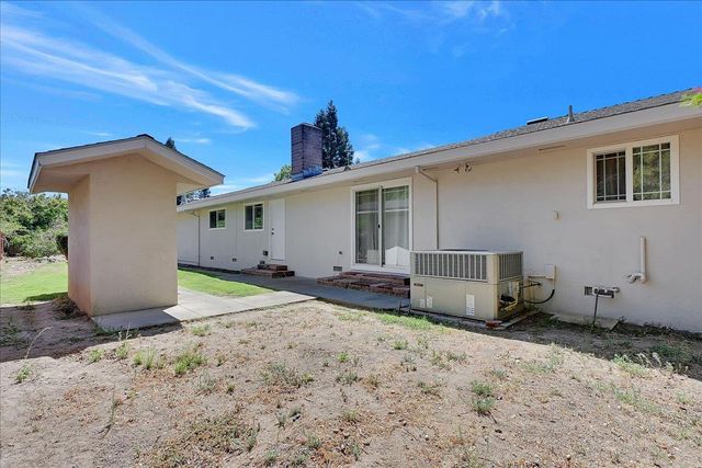 1885 Sycamore St, Gridley, CA 95948