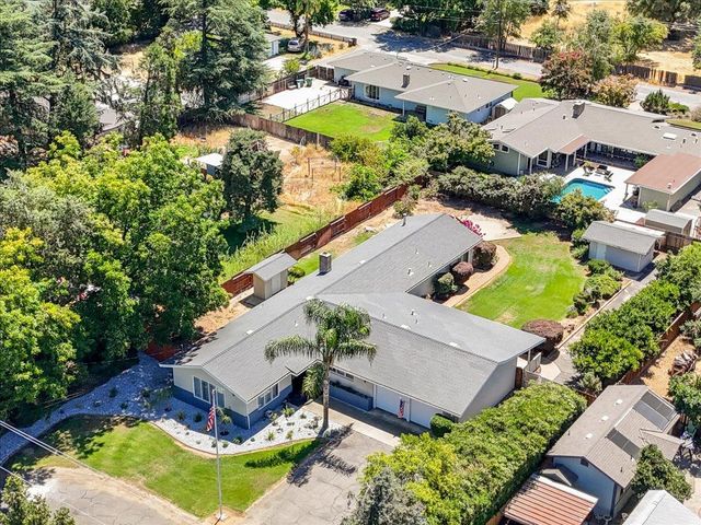 1885 Sycamore St, Gridley, CA 95948