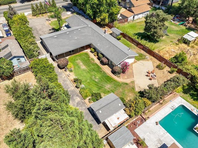 1885 Sycamore St, Gridley, CA 95948