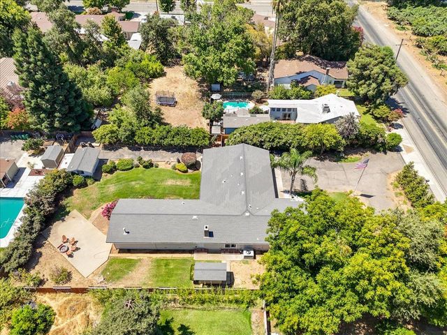 1885 Sycamore St, Gridley, CA 95948