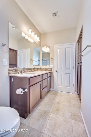 1075 N Echo Ranch Drive, Green Valley, AZ 85614