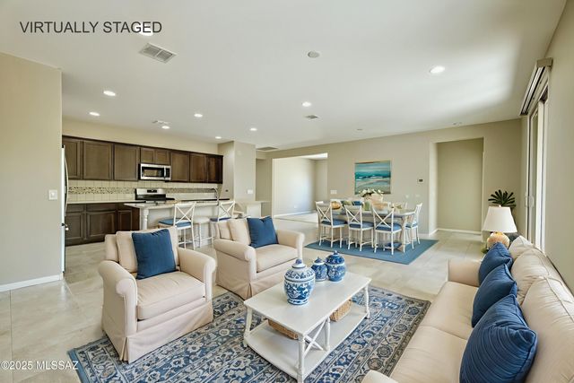 1075 N Echo Ranch Drive, Green Valley, AZ 85614