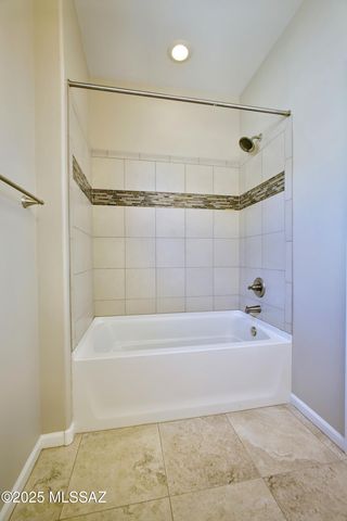 1075 N Echo Ranch Drive, Green Valley, AZ 85614