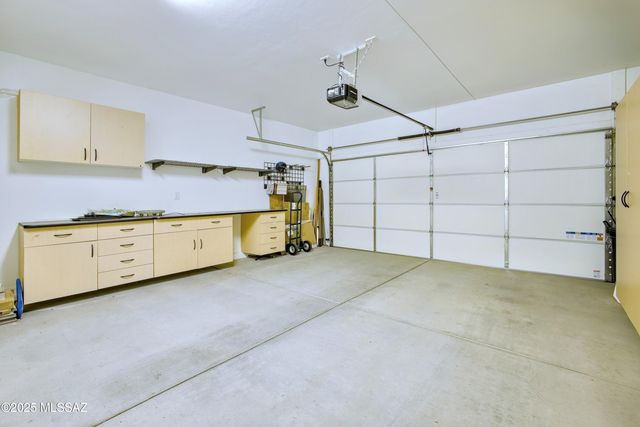 1075 N Echo Ranch Drive, Green Valley, AZ 85614