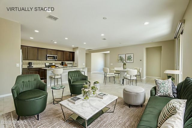 1075 N Echo Ranch Drive, Green Valley, AZ 85614