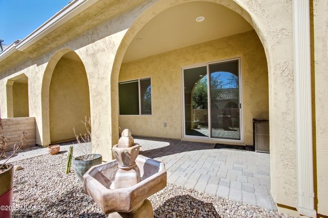 1075 N Echo Ranch Drive, Green Valley, AZ 85614
