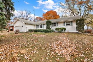 1611 Quail Drive, St. Anne, IL 60964