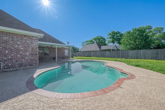 1189 Lovett Street, Tomball, TX 77375
