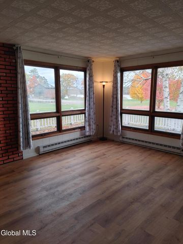 81 Ferry Road, Crown Point, NY 12928