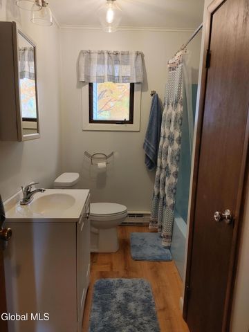 81 Ferry Road, Crown Point, NY 12928