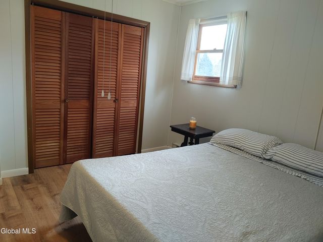 81 Ferry Road, Crown Point, NY 12928