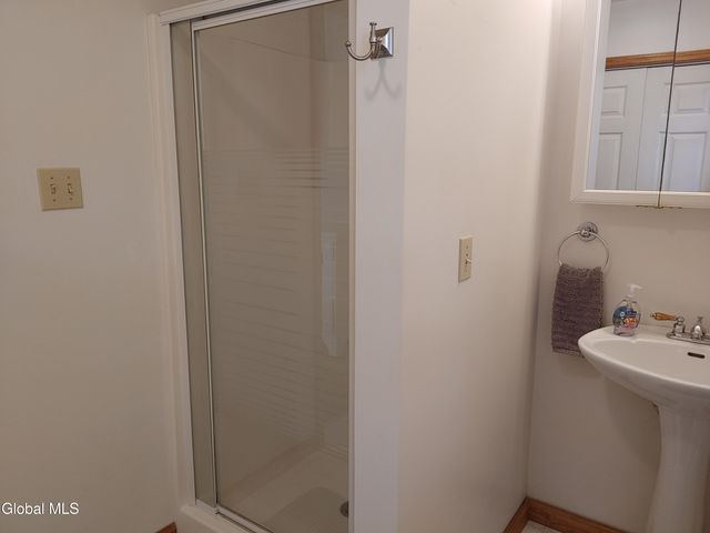 81 Ferry Road, Crown Point, NY 12928