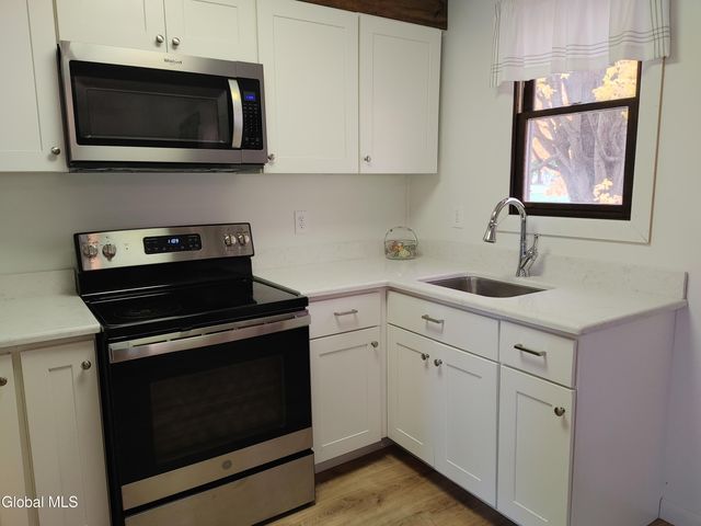 81 Ferry Road, Crown Point, NY 12928