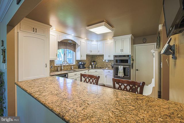 15 WOODY RD, Baltimore, MD 21221