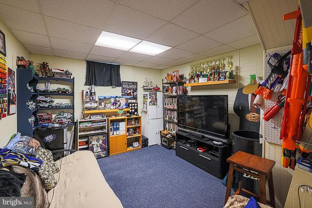 15 WOODY RD, Baltimore, MD 21221