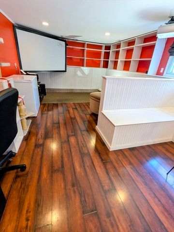 373 Hancock St, Abington, MA 02351