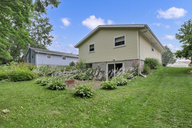 1827 Creek ROAD, West Bend, WI 53090