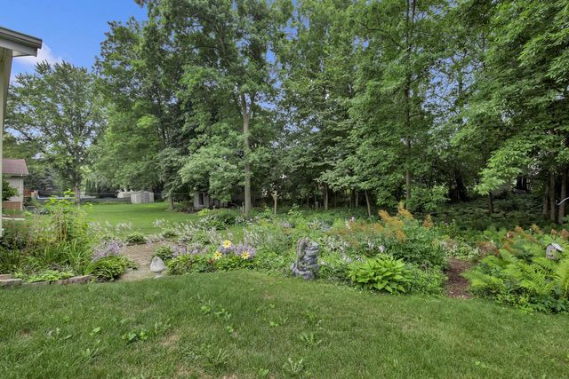 1827 Creek ROAD, West Bend, WI 53090
