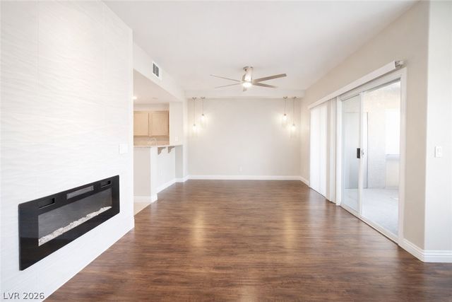 825 Canterra Street 2058, Las Vegas, NV 89138