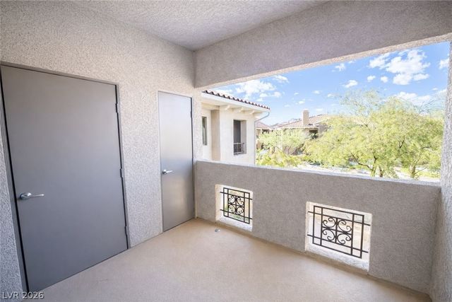 825 Canterra Street 2058, Las Vegas, NV 89138