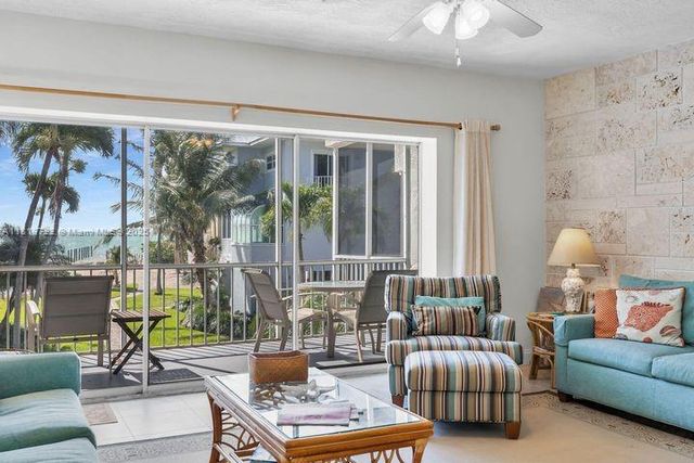 140 Aregood Ln C2, Plantation Key, FL 33036