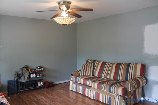 8819 McCaw Dr, North Chesterfield, VA 23235