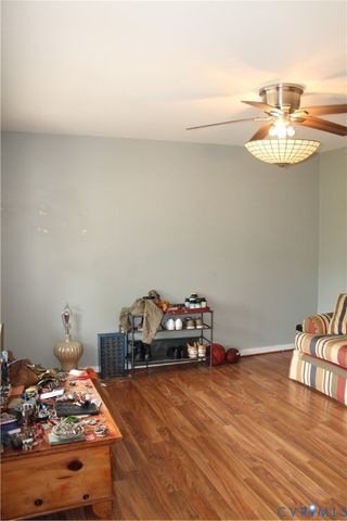 8819 McCaw Dr, North Chesterfield, VA 23235