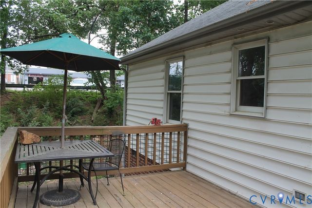 8819 McCaw Dr, North Chesterfield, VA 23235