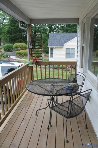 8819 McCaw Dr, North Chesterfield, VA 23235