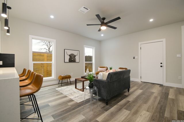 803 INDIANA ST, San Antonio, TX 78210