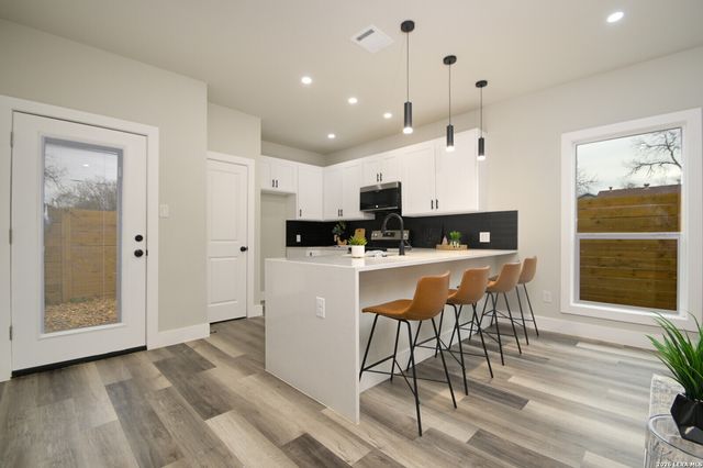 803 INDIANA ST, San Antonio, TX 78210