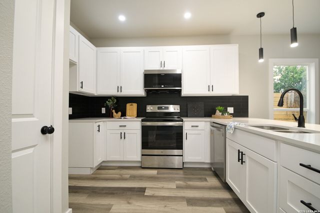 803 INDIANA ST, San Antonio, TX 78210