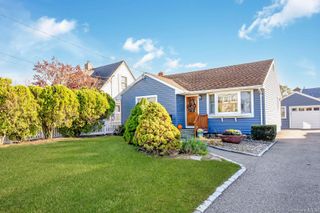 14 Meadow Lane, Amityville, NY 11701