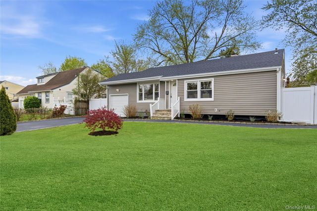 110 Heyward Street, Brentwood, NY 11717