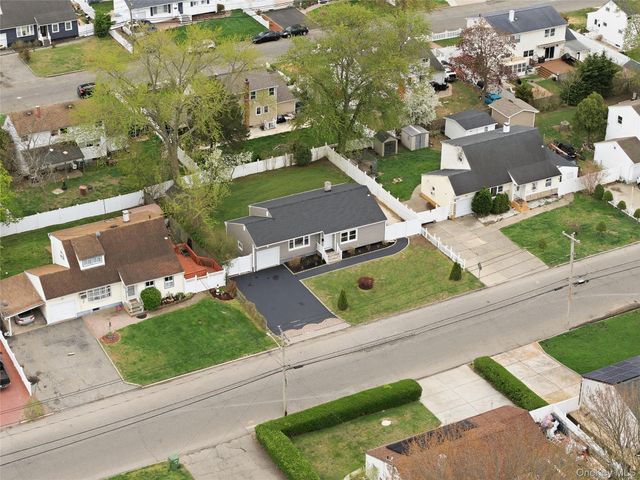 110 Heyward Street, Brentwood, NY 11717