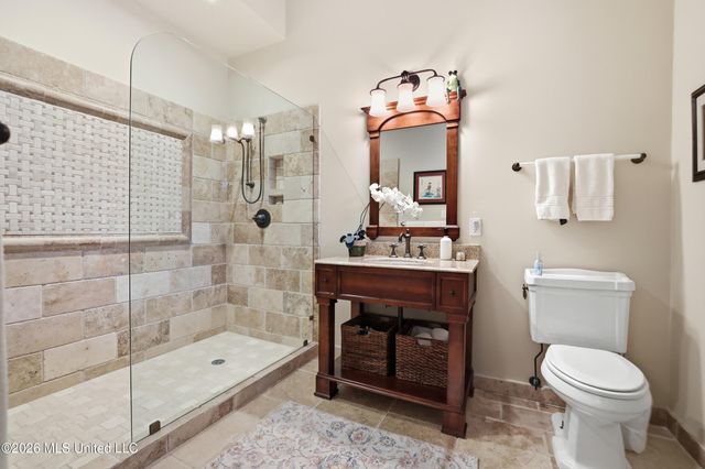 13801 Arbor Circle, Ocean Springs, MS 39564