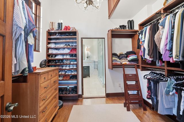 13801 Arbor Circle, Ocean Springs, MS 39564