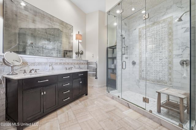 13801 Arbor Circle, Ocean Springs, MS 39564