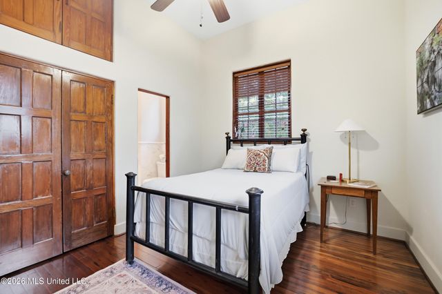 13801 Arbor Circle, Ocean Springs, MS 39564