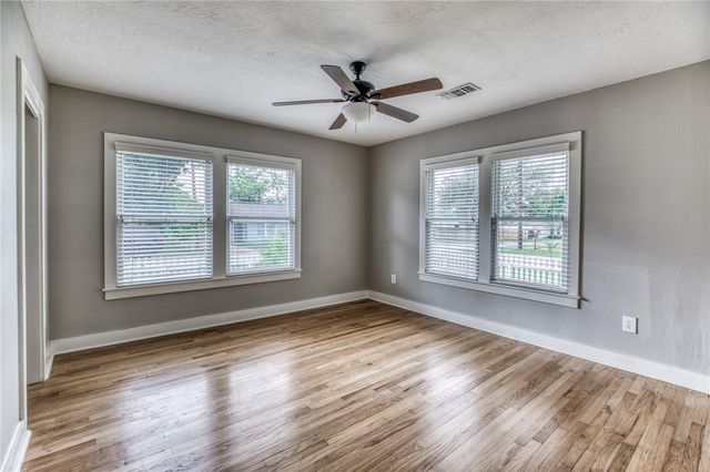 408 North Hunt Street, Bellville, TX 77418